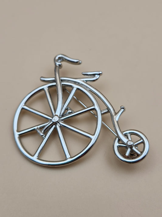 J.J. JONETTE JEWELRY 1988 Vintage High Wheel Bicycle Brooch