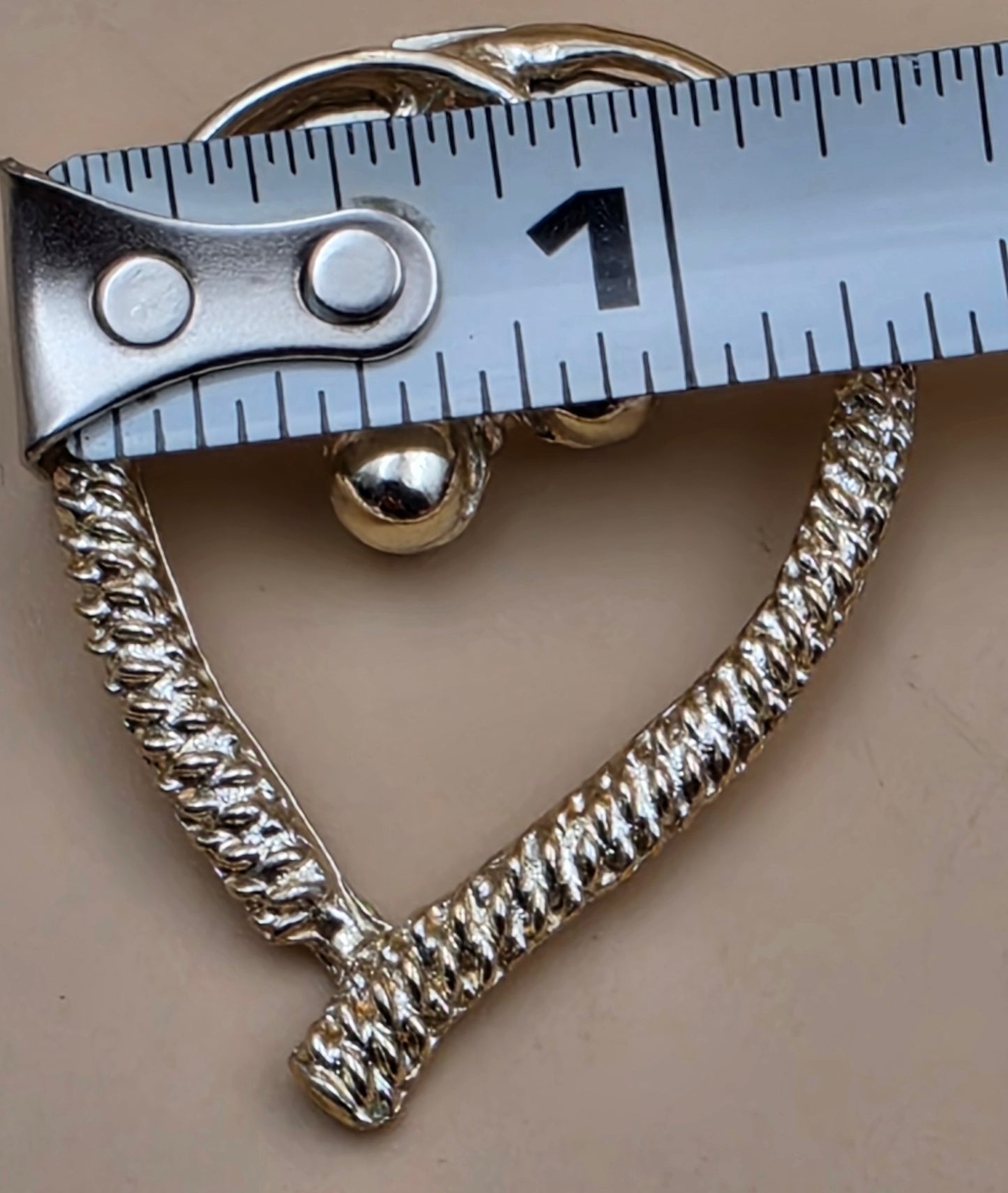 AMERICAN JEWELRY CHAIN CO. Silvertone Stethoscope Vintage Brooch