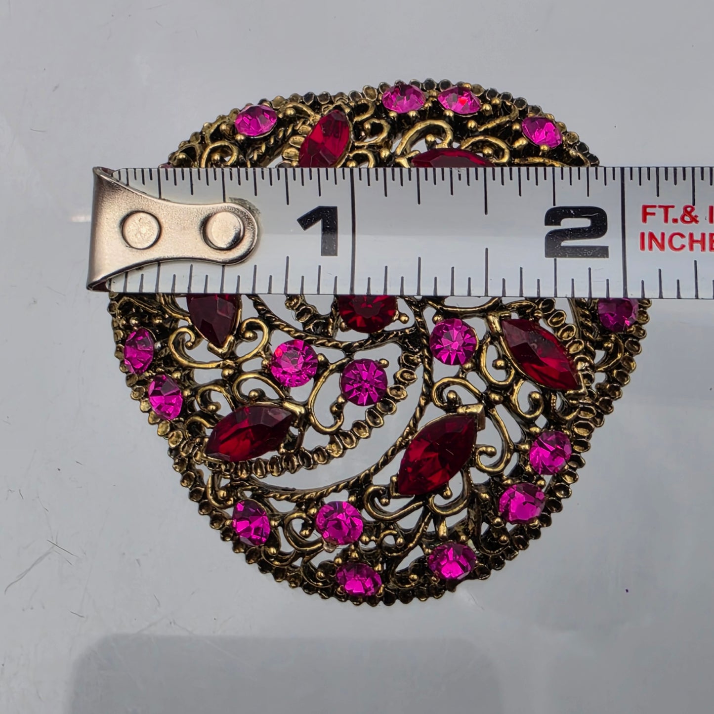 Pink/Red Rhinestone Gold Tone Metal Filagree Vintage 2" Brooch