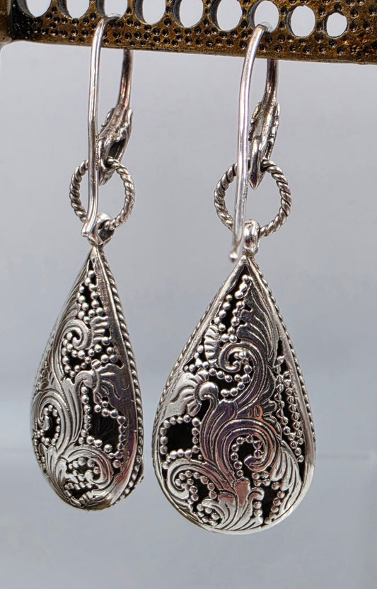 SARDA Filagree Sterling Silver Puffy/Hammered Earrings