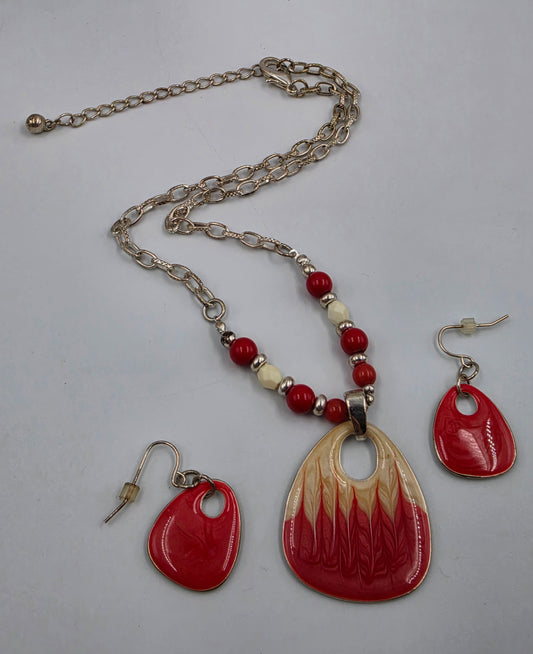 16"-19" Enamel Painted Cream/Red Bead Necklace With Matching Enamel 1.5" Dangle Earrings