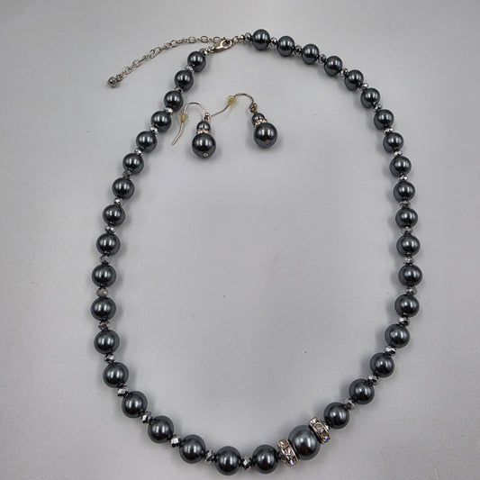 17.5"-20.5" Dark Grey Round Luster Faux Pearl Bead/Clear Rhinestone Accented Center Facet Piece Necklace With Matching 1.25" Earrings
