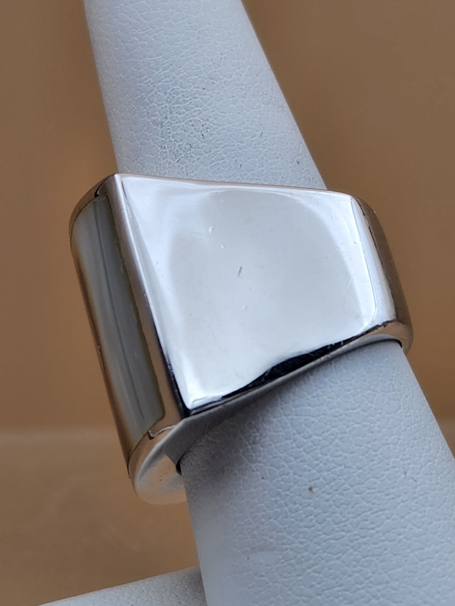 Black Mother of Pearl Nickel Free Sterling Silver Ring Size 8