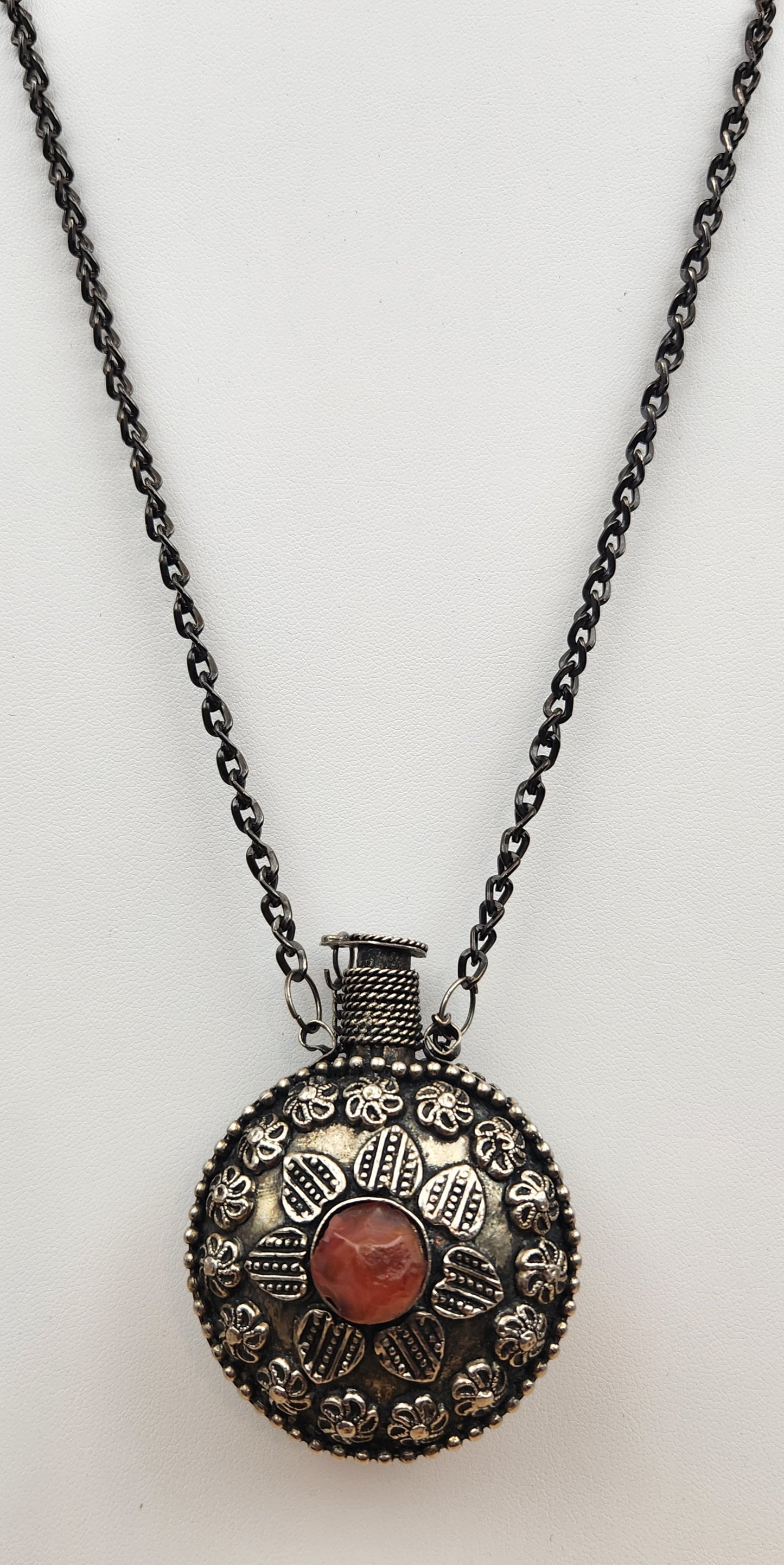Middle Eastern Poison/Snuff/Perfume Bottle/Carnelian Stone 32" Necklace