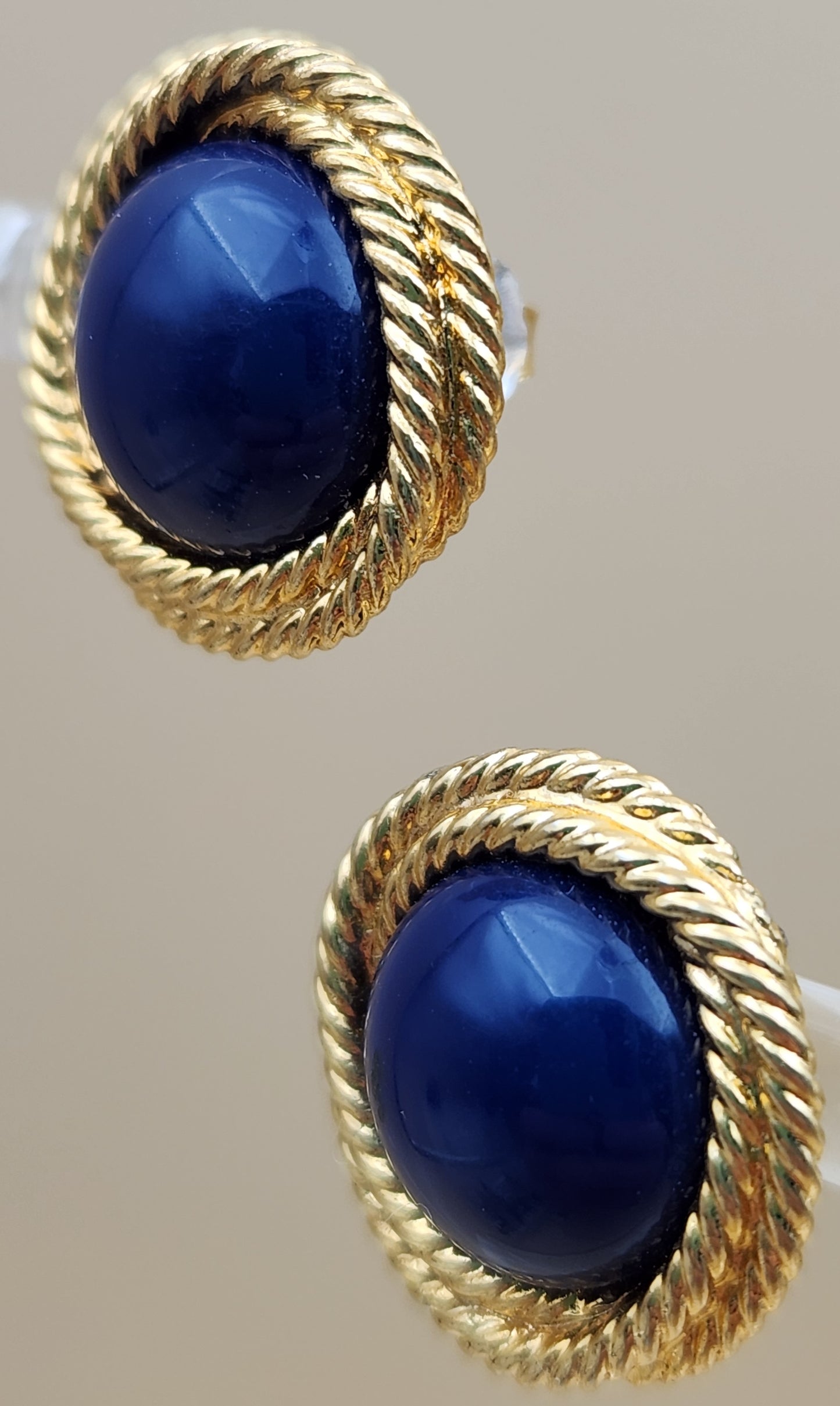NAPIER Textured Rope Twist/Blue Lucite Cabochon Vintage 1970's-80's Stud Earrings