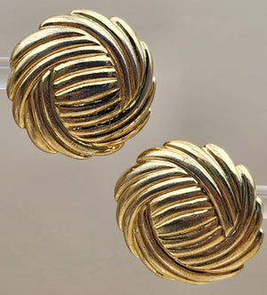 NAPIER Gold Tone Swirl/Ribbed Vintage 1970's-80's Stud Earrings