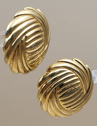 NAPIER Gold Tone Swirl/Ribbed Vintage 1970's-80's Stud Earrings