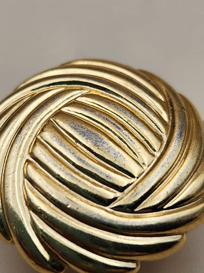 NAPIER Gold Tone Swirl/Ribbed Vintage 1970's-80's Stud Earrings