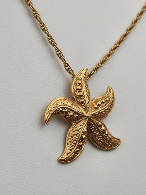 TIME AND TRU Gold Tone disc/Faux Pearl Charms on Gold Tone 18"-22" Necklace