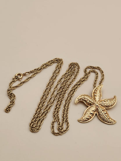 AVON Gold Tone Textured Starfish Pendant/30" Rope Chain Necklace