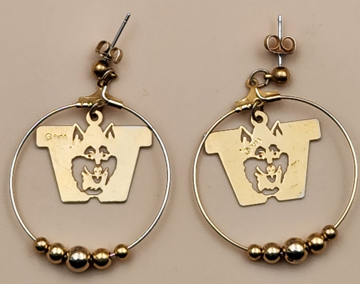 WASHINGTON HUSKIES Gold Tone Cut Out Dangle Earrings