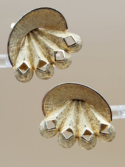 BALLET JEWELS INC Vintage 1950's-60's Harold P Bass Crafted Gold Tone Earrings