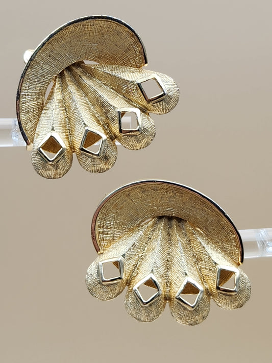 BALLET JEWELS INC Vintage 1950's-60's Harold P Bass Crafted Gold Tone Earrings