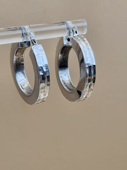 HELEN ANDREWS INC. HAN Signed Sterling Silver Carved Hoop Earrings