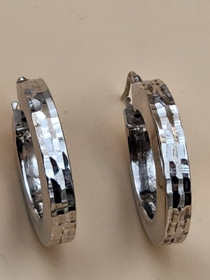 HELEN ANDREWS INC. HAN Signed Sterling Silver Carved Hoop Earrings