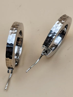 HELEN ANDREWS INC. HAN Signed Sterling Silver Carved Hoop Earrings