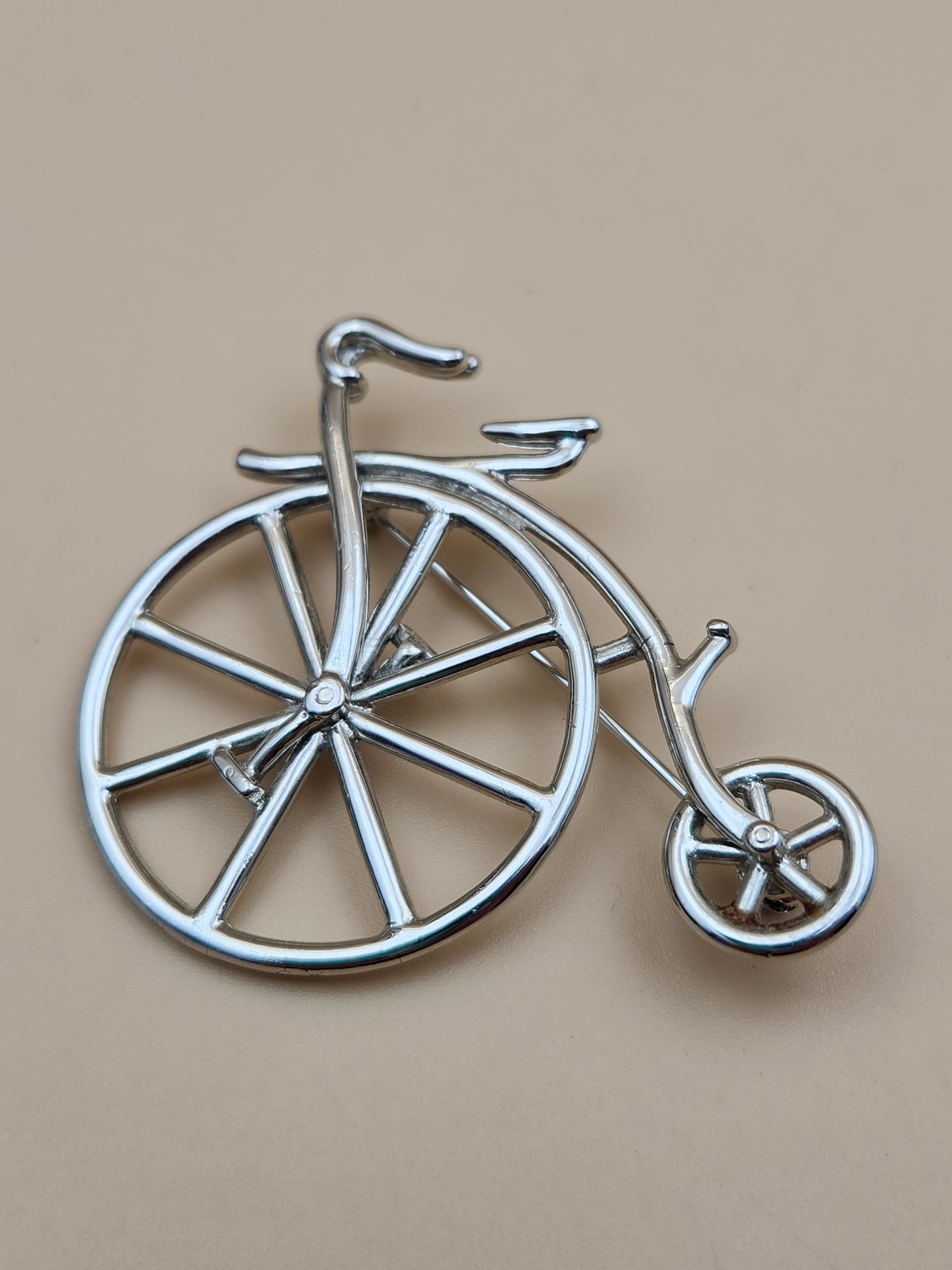 J.J. JONETTE JEWELRY 1988 Vintage High Wheel Bicycle Brooch
