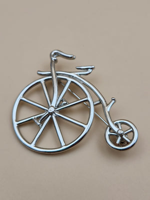 J.J. JONETTE JEWELRY 1988 Vintage High Wheel Bicycle Brooch
