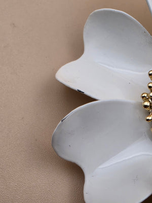Vintage 1960's-70's White Enamel/Gold Tone 3.5" Brooch
