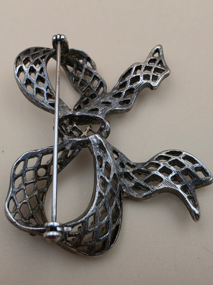 Antiqued Silver Tone/Openwork Filagree Fancy Ribbon Bow Vintage 1950's Brooch