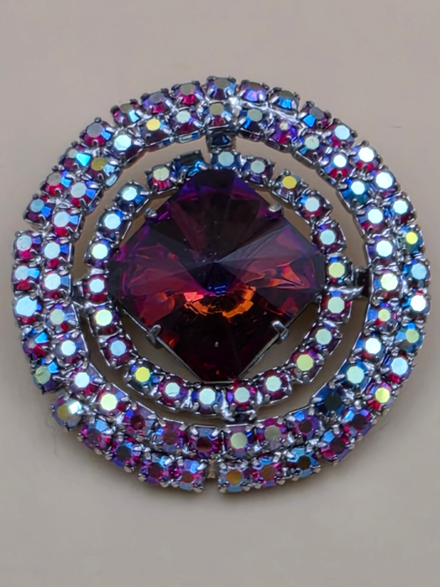 Rivoli Crystal/Aurora Borealis Vintage 1950's-60's 1.75" Round Brooch