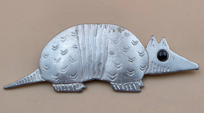 JONETTE JEWELRY J.J. Vintage 1988 Pewter Handcrafted Armadillo Brooch