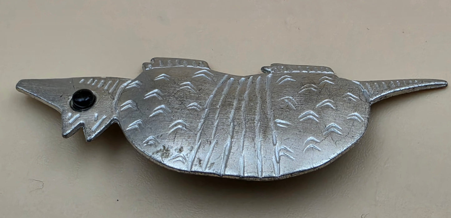 JONETTE JEWELRY J.J. Vintage 1988 Pewter Handcrafted Armadillo Brooch