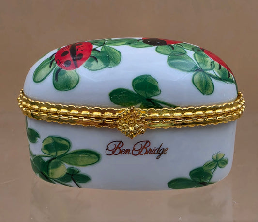 BEN BRIDGE Vintage Limoge Style Porcelain Ladybug Jewelry Box