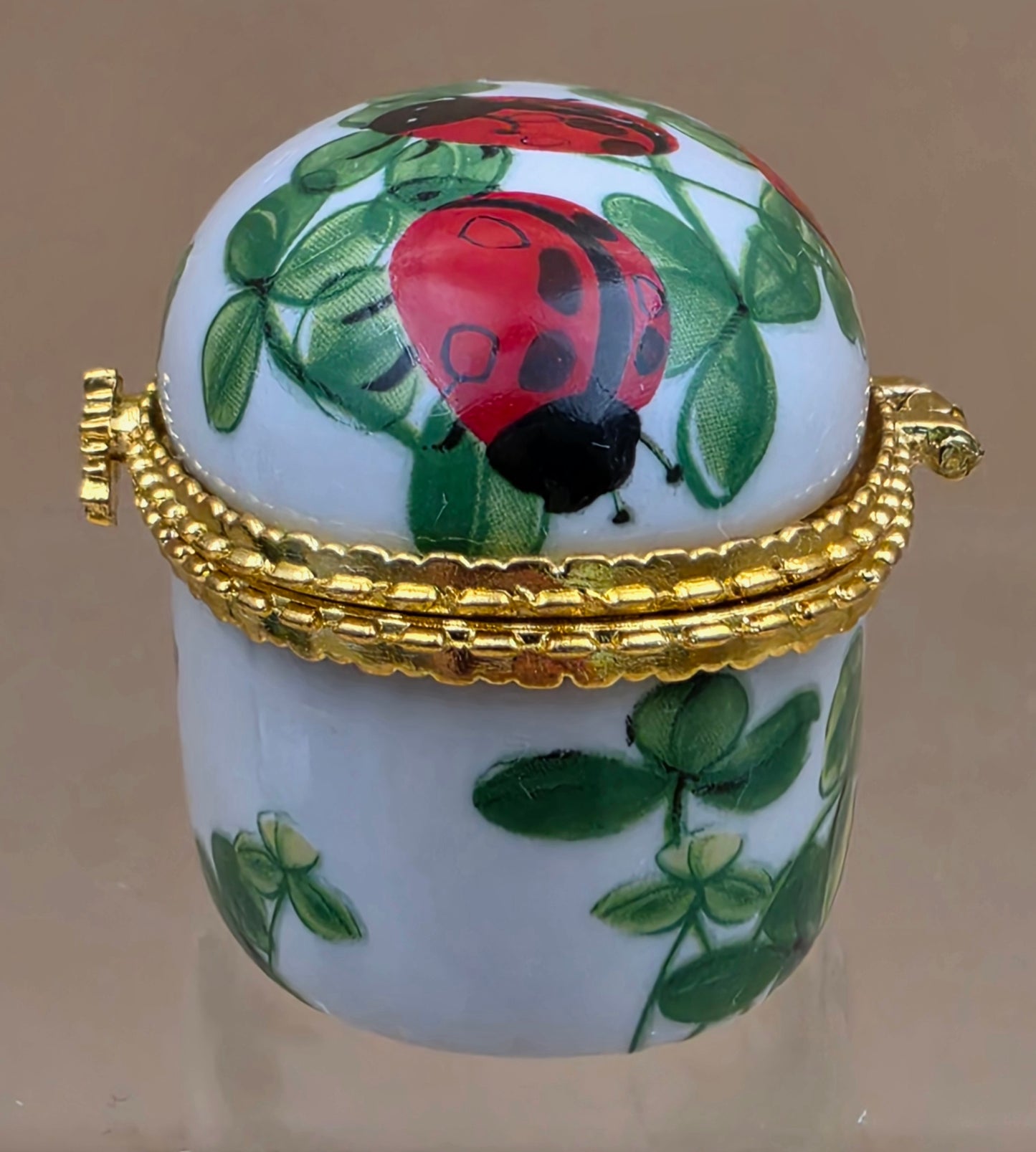 BEN BRIDGE Vintage Limoge Style Porcelain Ladybug Jewelry Box