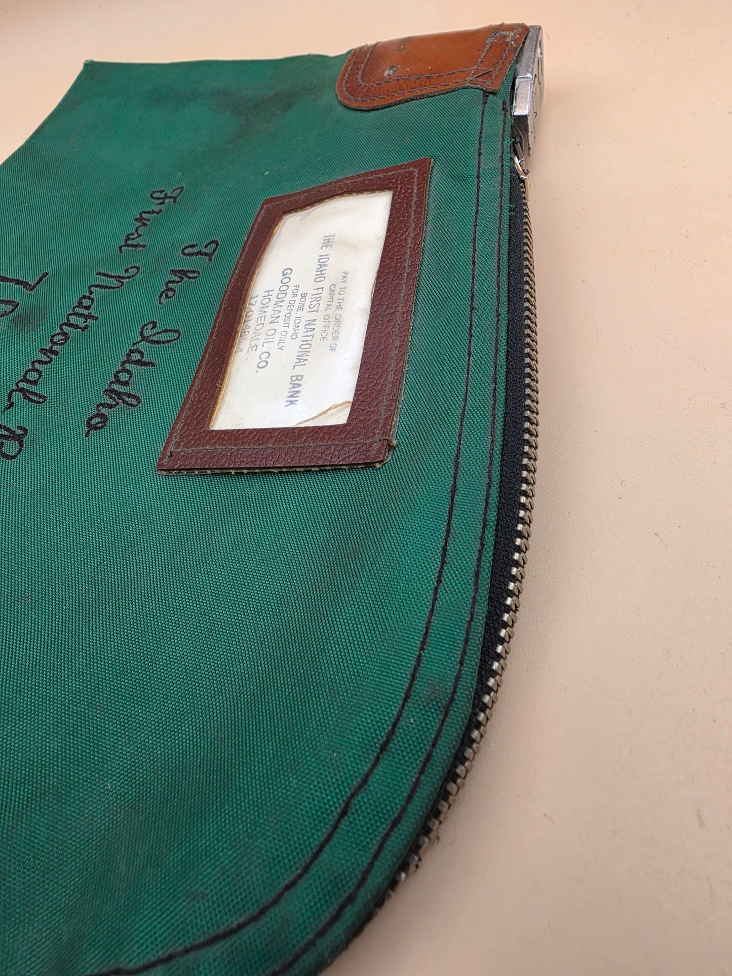 A. RIFKIN CO. The Idaho First National Bank, Boise For Goodman Oil Co. Homedale, Idaho 1960's Locking Bank Bag and Key