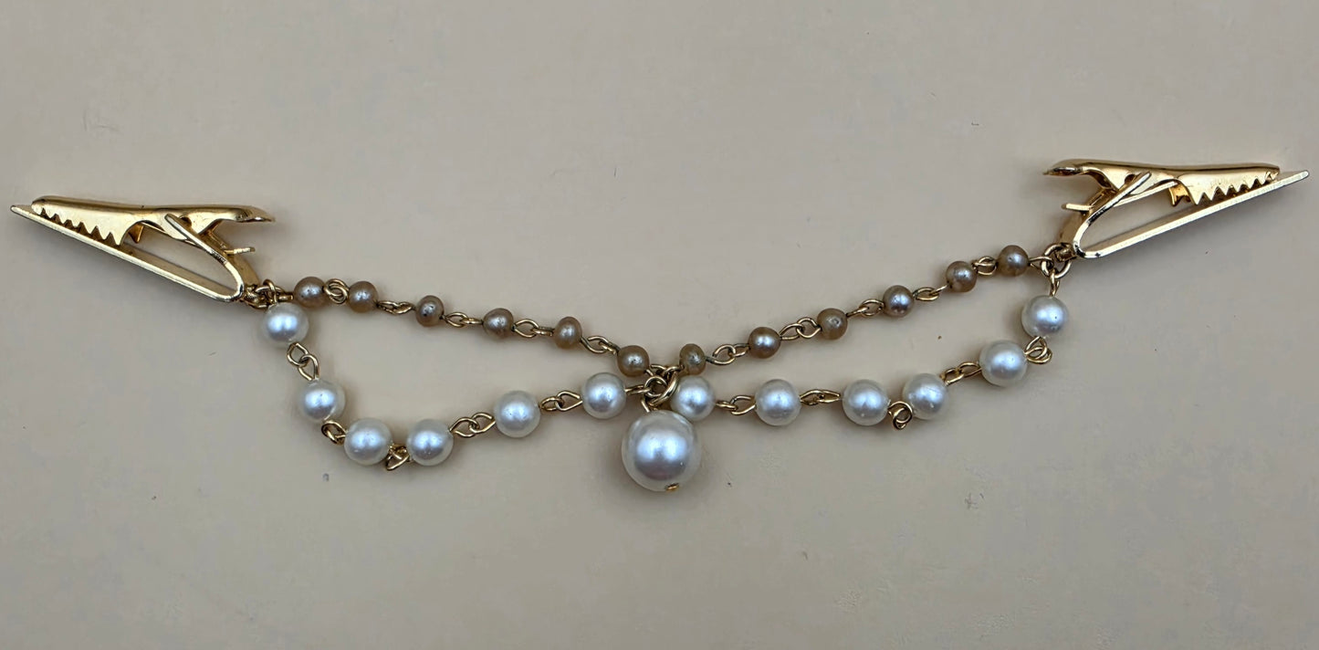 Gold Tone/Faux Black and White Pearl Sweater Clip