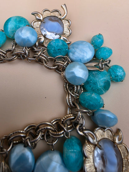 1950's Lucite/Art Glass/Antiqued Gold Tone Stretch Charm Bracelet