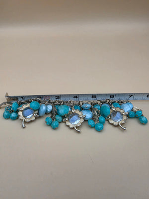 1950's Lucite/Art Glass/Antiqued Gold Tone Stretch Charm Bracelet