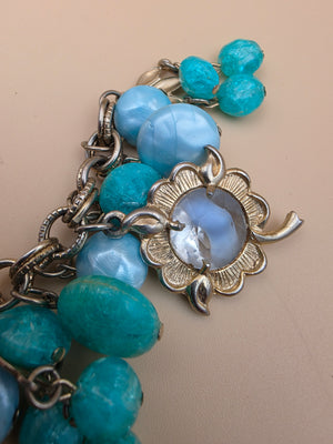 1950's Lucite/Art Glass/Antiqued Gold Tone Stretch Charm Bracelet