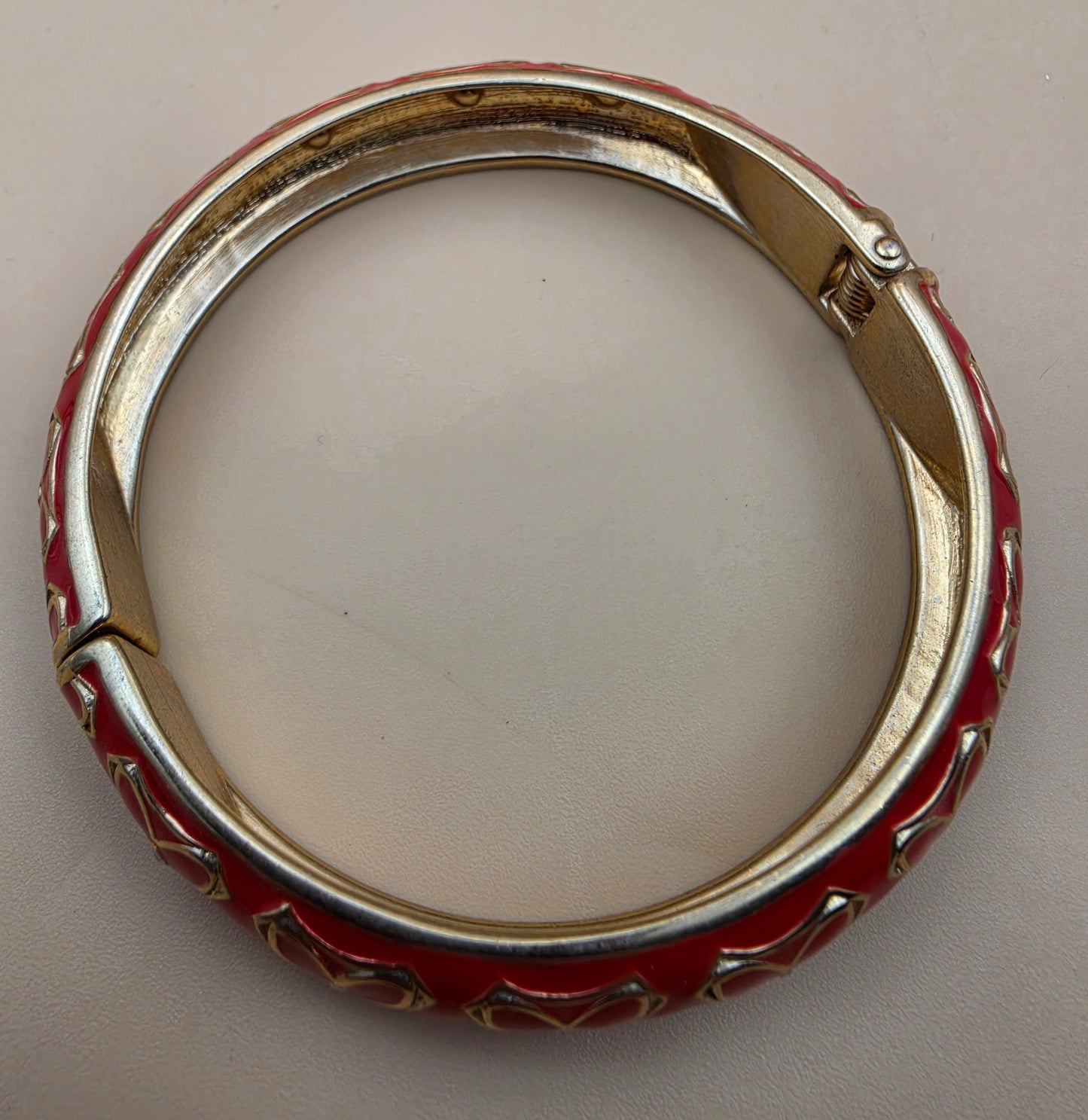 Red Enamel/Clear Rhinestone Floral Design/Gold Tone Vintage 7.25" Hinged Clamper Bracelet