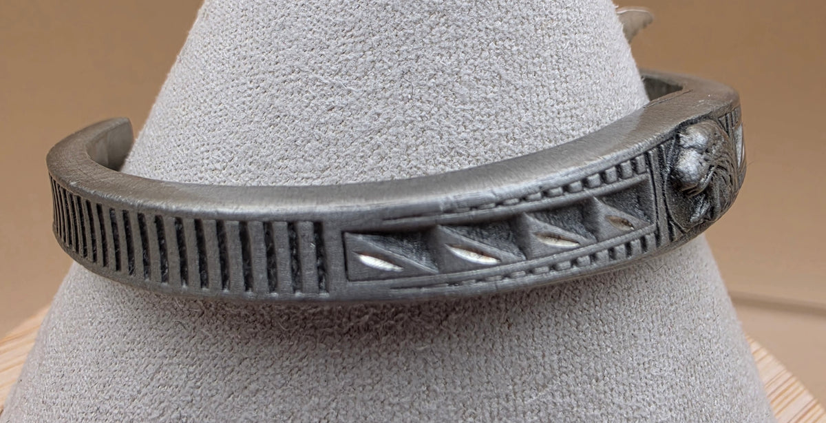 SISK Pewter Hand Carved American Eagle 6" Bracelet