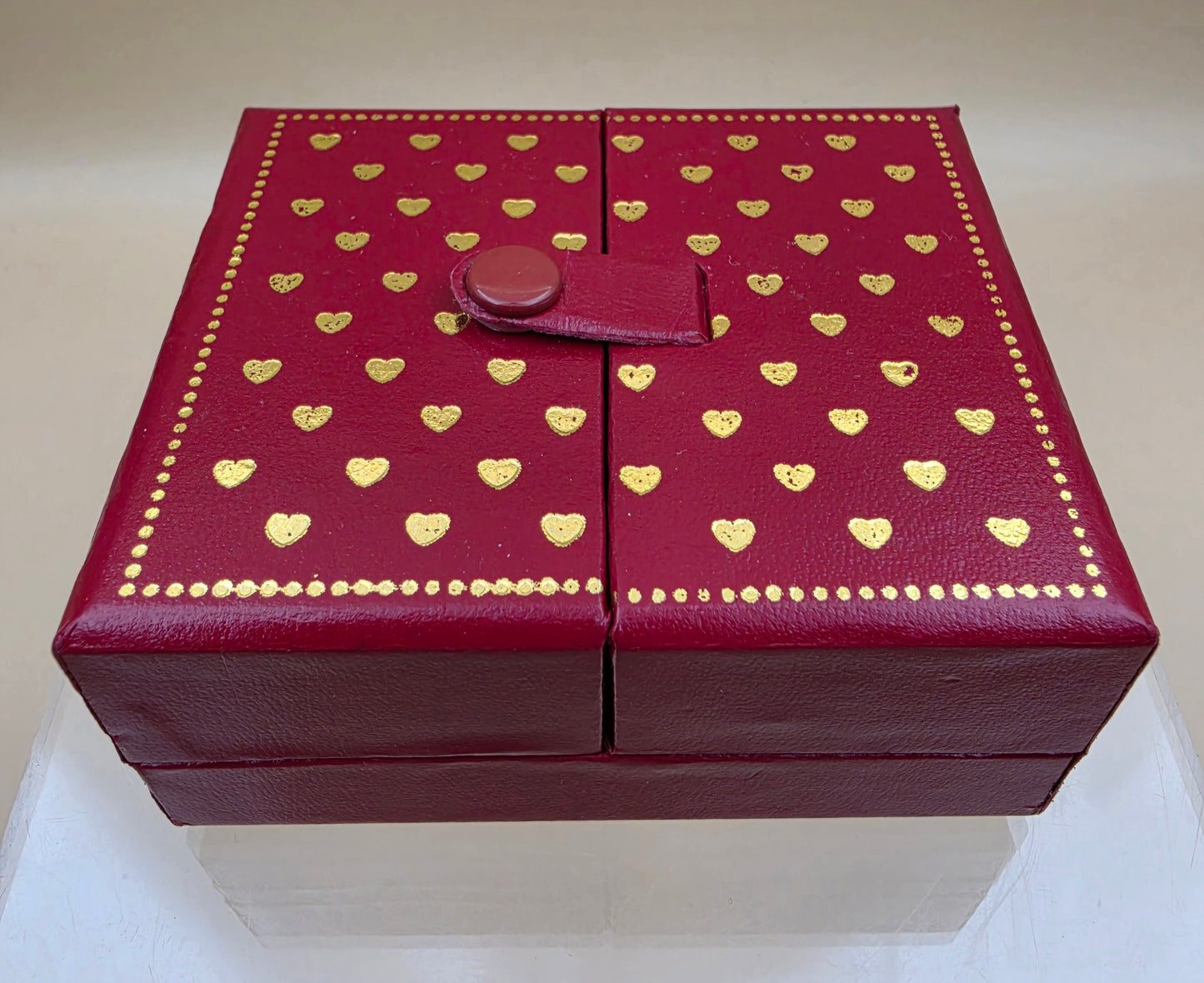 Red Leatherette/Gold Star Embellished 3.5" x 3" Ring Holder/Storage Box