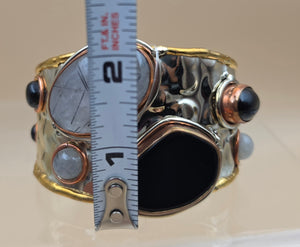 Gold White Based Metal/Brass Tone/Rutile Quartz/Onyx 7.25" Bracelet