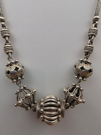 BA SUARTI 18" Sterling Silver/Balinese Style Vintage Necklace and Matching Earrings