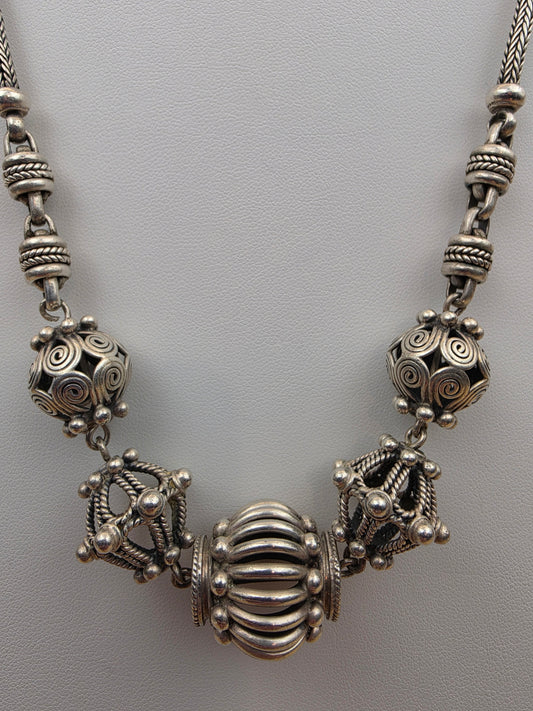 BA SUARTI 18" Sterling Silver/Balinese Style Vintage Necklace and Matching Earrings