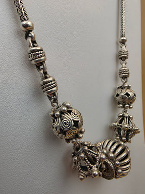 BA SUARTI 18" Sterling Silver/Balinese Style Vintage Necklace and Matching Earrings