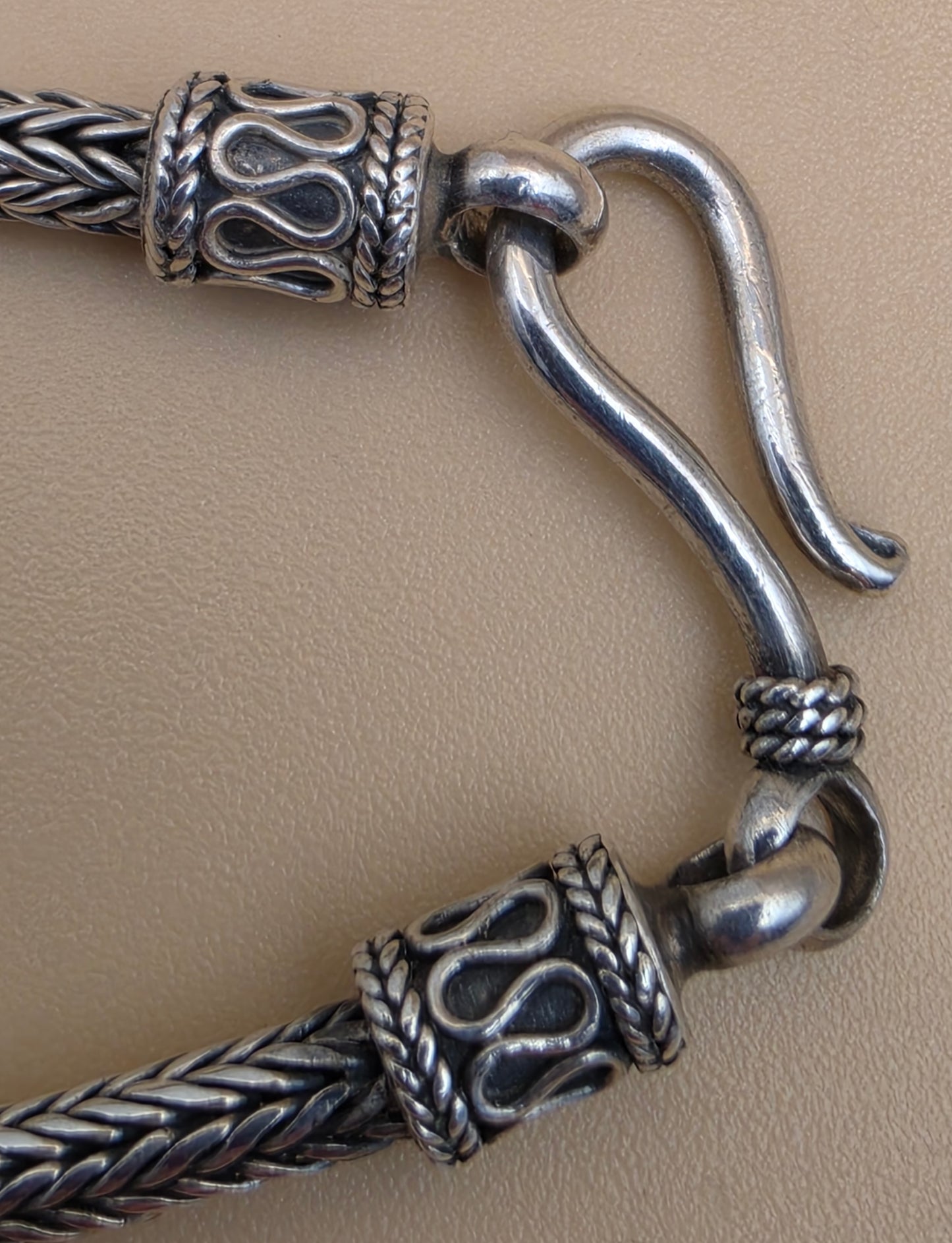 BA SUARTI 18" Sterling Silver/Balinese Style Vintage Necklace and Matching Earrings