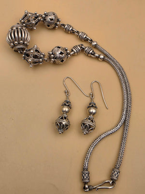 BA SUARTI 18" Sterling Silver/Balinese Style Vintage Necklace and Matching Earrings