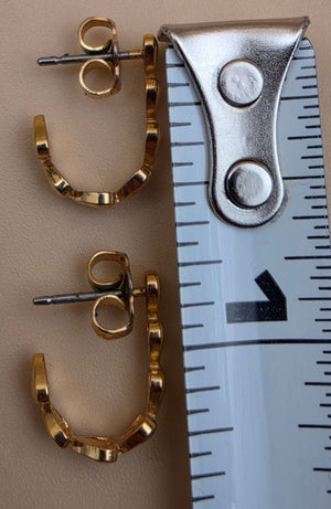 AVON Vintage 1991"Hearts Around Hoop" Goldtone Heart Half Hoop Earrings