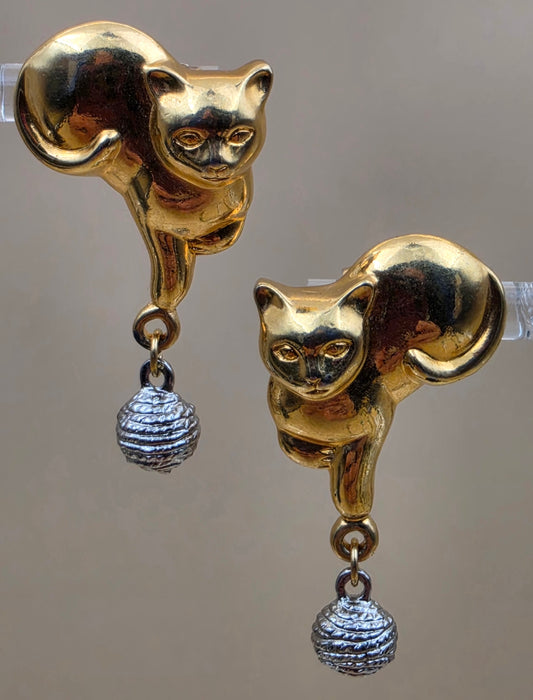 AVON Vintage  1992 "Frolicking Feline " Goldtone Playful Cat with Silvertone Yarn Ball Earrings