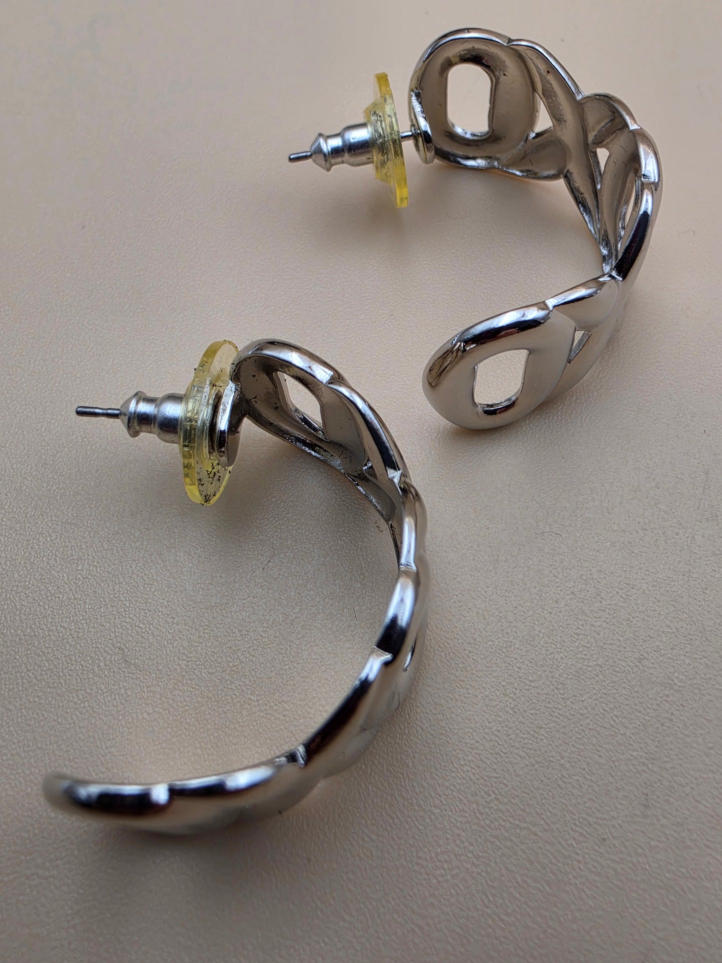AVON Vintage 1990's "Modern Love Hoops" Silvertone Cutout 1" Half Hoop Earrings