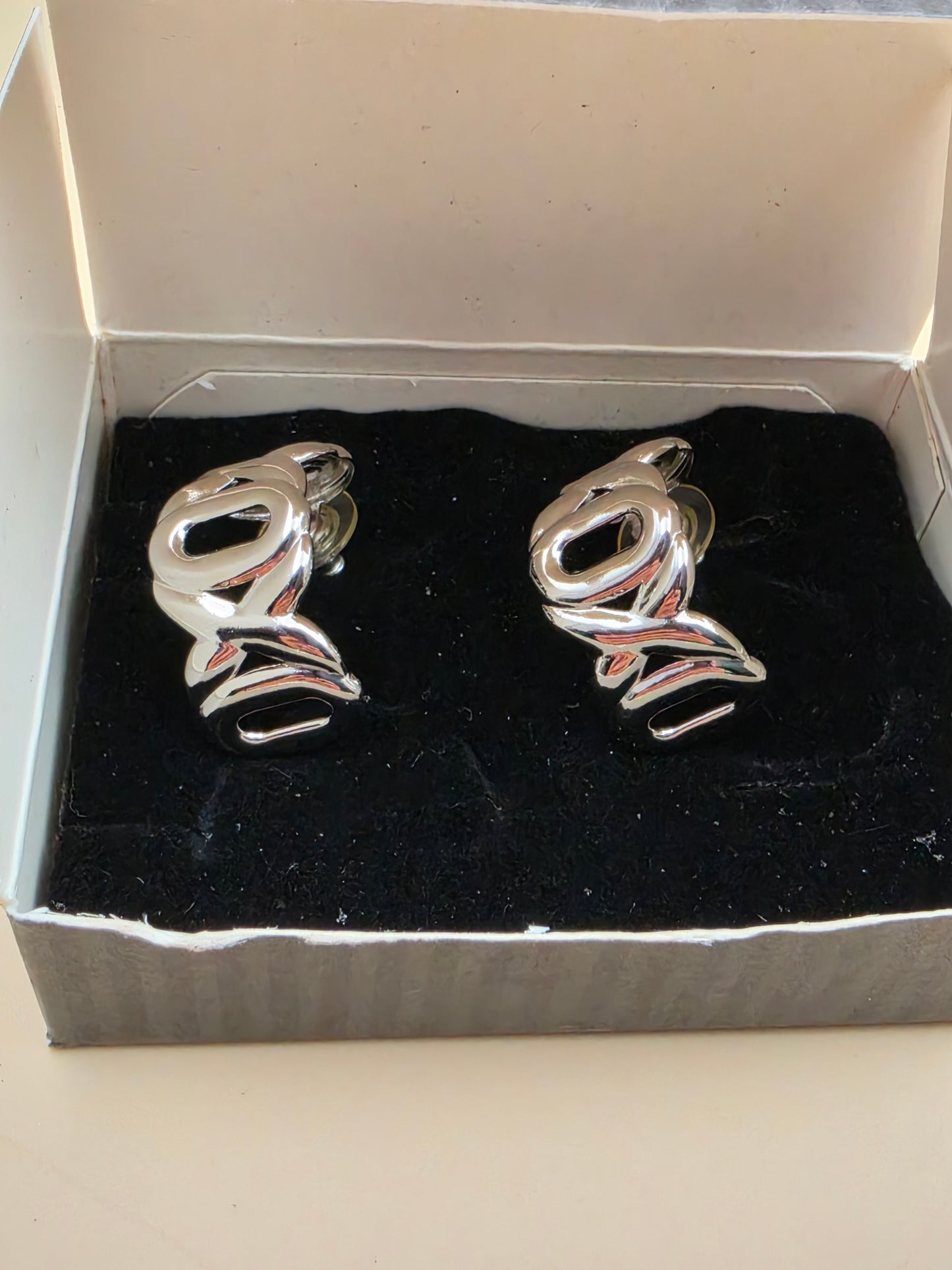 AVON Vintage 1990's "Modern Love Hoops" Silvertone Cutout 1" Half Hoop Earrings