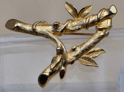 SARAH COVENTRY 1960's- 1970's Vintage ABC Collection/Bamboo Twigs/Floral Letter "A" Brooch