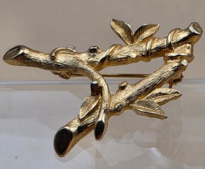 SARAH COVENTRY 1960's- 1970's Vintage ABC Collection/Bamboo Twigs/Floral Letter "A" Brooch