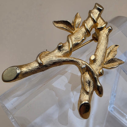 SARAH COVENTRY 1960's- 1970's Vintage ABC Collection/Bamboo Twigs/Floral Letter "A" Brooch